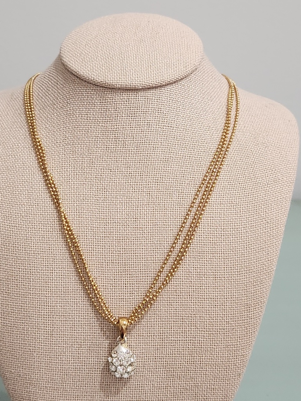 Vtg 70s Avon Triple Strand Necklace Crystal Pendant SH Stamp 16" L 2" Extender